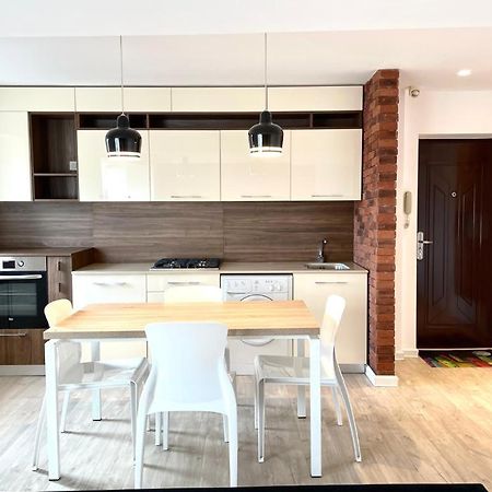 Apartament Via Tulcea Appartamento Esterno foto