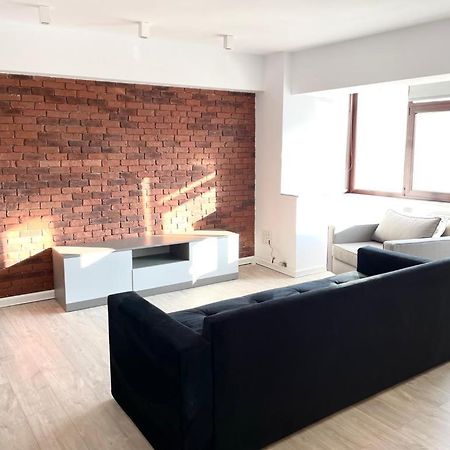 Apartament Via Tulcea Appartamento Esterno foto