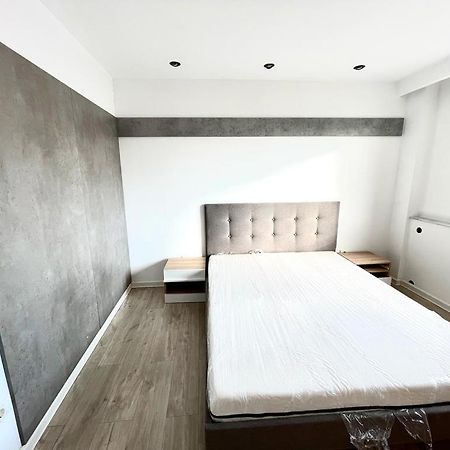Apartament Via Tulcea Appartamento Esterno foto