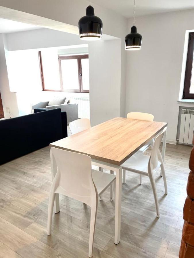 Apartament Via Tulcea Appartamento Esterno foto