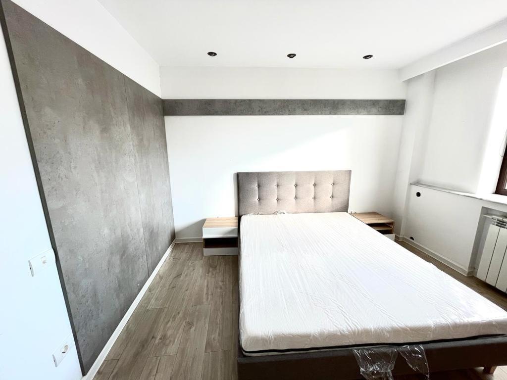 Apartament Via Tulcea Appartamento Esterno foto